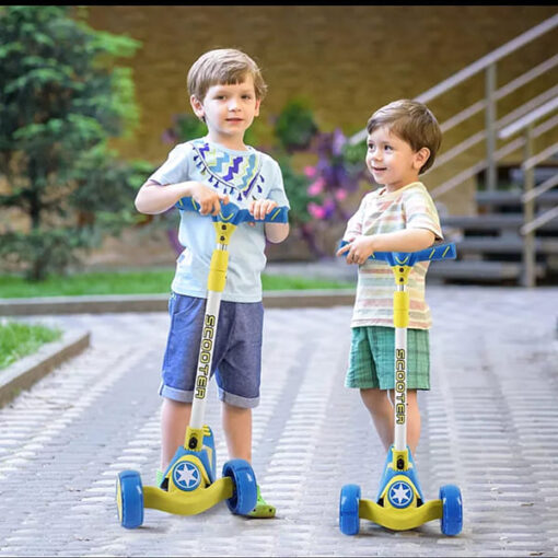 [Refurbished] StarAndDaisy Glider Toddler Scooter for Kids Ages 3-12 Years Old Boy Girl with 3 Wheel LED Lights, Extra-Wide Childrens Foldable Kick Scooter Kids Ages 3-12 with 4 Adjustable Height and Lean-to-Steer (BLUE RED) - Image 8