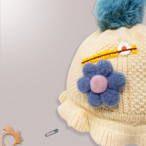 StarAndDaisy Kids Woolen Cap (Upto 4 years kids – Cream with BLue) - Image 2