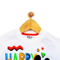 round neck t-shirt