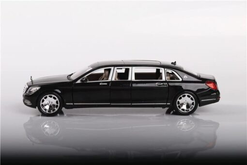 XLG 1:24 Diecast Metal Model Cars Light Pullback Scale Model Cars (Mercedes Maybach S650 | M923T-1) - Image 11