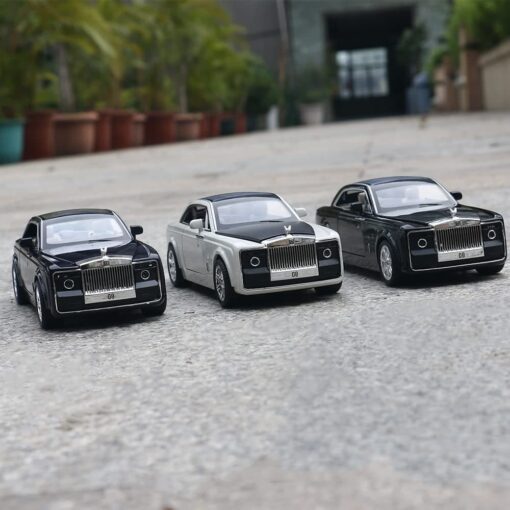 XLG 1:24 Diecast Metal Model Cars Light Pullback Scale Model Cars (Rolls-Royce Phantom | M929E-1) - Image 6