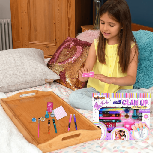 Mirada Let's Glam Up Makeup Kit - Image 3