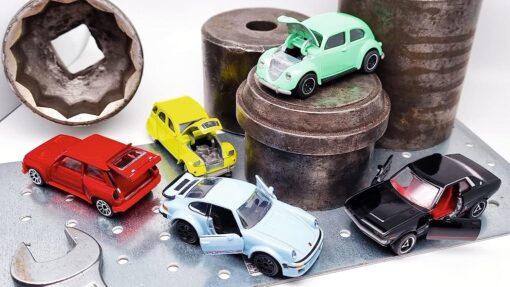 Majorette Vintage Cars, 5 Pieces Git Pack Car Set Toy Game for Kids & Toddler (Multicolor) - Image 5